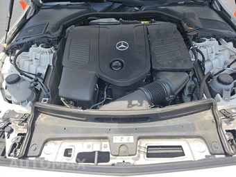2025 Mercedes-Benz C 300 4MATIC – miniatura 22