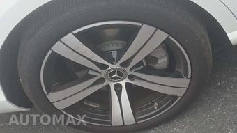 2025 Mercedes-Benz C 300 4MATIC – miniatura 31