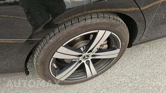 2025 Mercedes-Benz C 300 4MATIC - miniatura 25