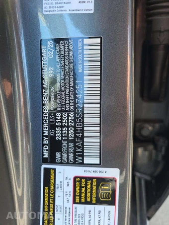 2025 Mercedes-Benz C 300 4MATIC - miniatura 2