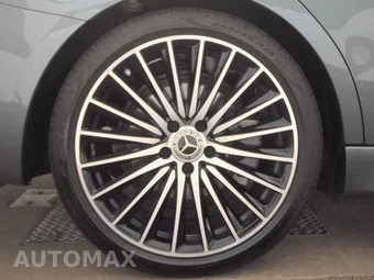 2025 Mercedes-Benz C 300 4MATIC - miniatura 11