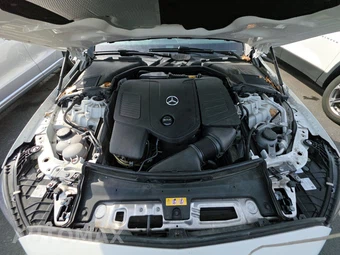2025 Mercedes-Benz C 300 4MATIC - miniatura 22