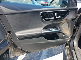 2025 Mercedes-Benz C 300 4MATIC - miniatura 15