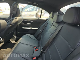 2025 Mercedes-Benz C 300 4MATIC - miniatura 19