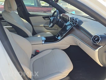 2025 Mercedes-Benz C 300 4MATIC – miniatura 13