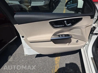 2025 Mercedes-Benz C 300 4MATIC – miniatura 14