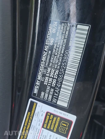 2025 Mercedes-Benz C 300 4MATIC - miniatura 21
