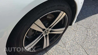 2025 Mercedes-Benz C 300 4MATIC - miniatura 24