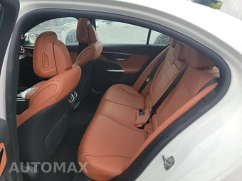 2025 Mercedes-Benz C 300 4MATIC – miniatura 19