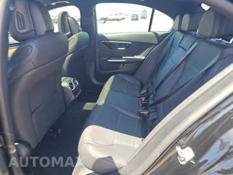 2025 Mercedes-Benz C 300 4MATIC - miniatura 13