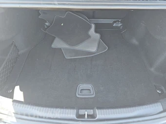 2025 Mercedes-Benz C 300 4MATIC - miniatura 16