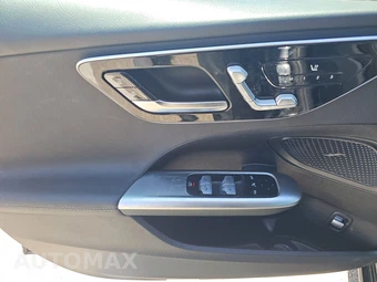 2025 Mercedes-Benz C 300 4MATIC - miniatura 9