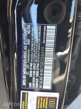 2025 Mercedes-Benz C 300 4MATIC - miniatura 5