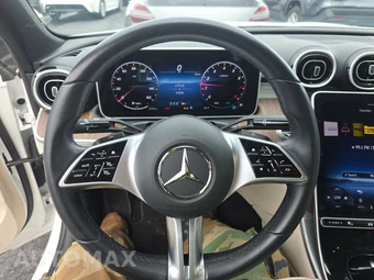 2025 Mercedes-Benz C 300 4MATIC - miniatura 10
