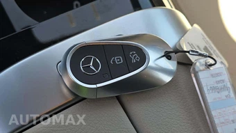2025 Mercedes-Benz C 300 4MATIC - miniatura 18
