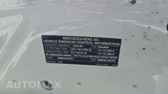 2025 Mercedes-Benz C 300 4MATIC - miniatura 19