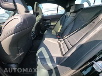 2025 Mercedes-Benz C 300 4MATIC - miniatura 19
