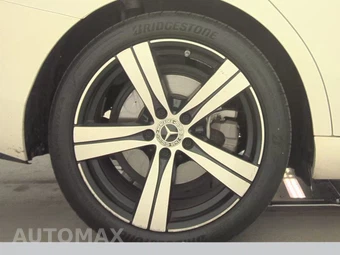 2025 Mercedes-Benz C 300 4MATIC – miniatura 11