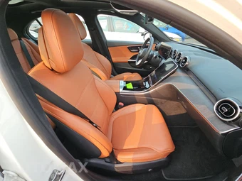 2025 Mercedes-Benz C 300 4MATIC – miniatura 14