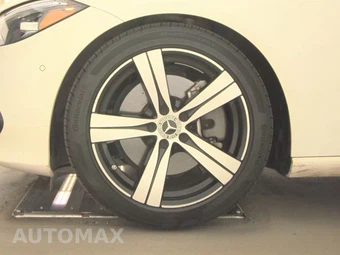 2025 Mercedes-Benz C 300 4MATIC – miniatura 9