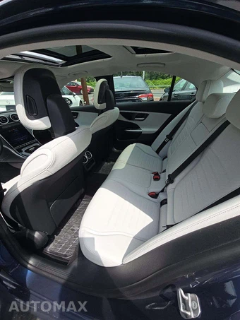2025 Mercedes-Benz C 300 4MATIC - miniatura 13