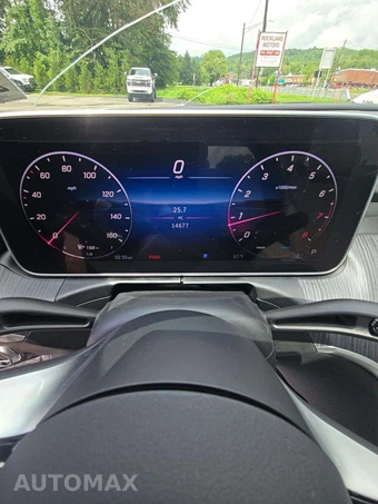2025 Mercedes-Benz C 300 4MATIC - miniatura 9
