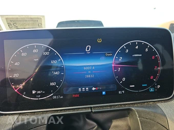 2025 Mercedes-Benz C 300 4MATIC - miniatura 18