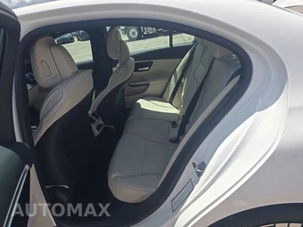 2025 Mercedes-Benz C 300 4MATIC - miniatura 13
