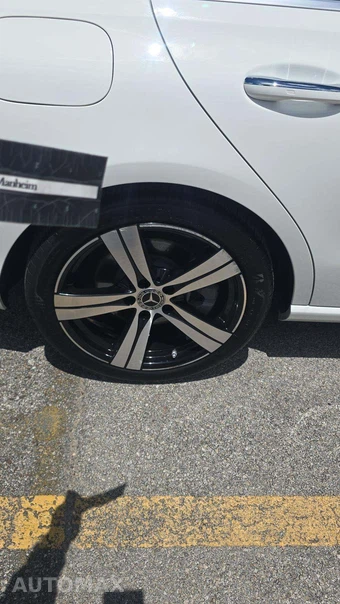 2025 Mercedes-Benz C 300 4MATIC - miniatura 22
