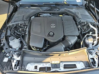 2025 Mercedes-Benz C 300 4MATIC – miniatura 15