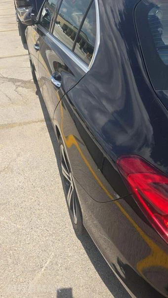 2025 Mercedes-Benz C 300 4MATIC - miniatura 33