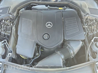 2025 Mercedes-Benz C 300 4MATIC - miniatura 15