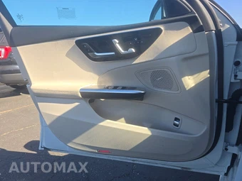 2025 Mercedes-Benz C 300 4MATIC - miniatura 9