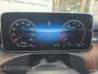 2025 Mercedes-Benz C 300 4MATIC - miniatura 10
