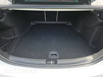 2025 Mercedes-Benz C 300 4MATIC - miniatura 23