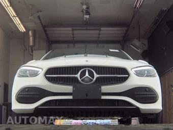 2025 Mercedes-Benz C 300 4MATIC - miniatura 3