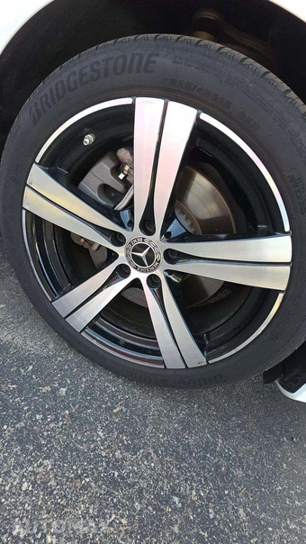2025 Mercedes-Benz C 300 4MATIC - miniatura 31