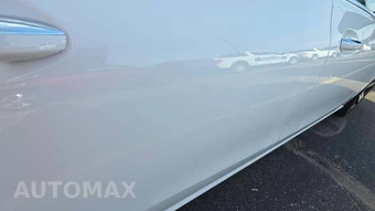 2025 Mercedes-Benz C 300 4MATIC - miniatura 32