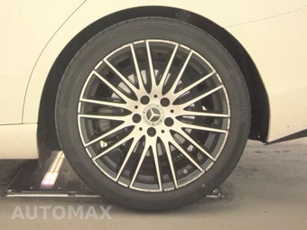 2025 Mercedes-Benz C 300 4MATIC - miniatura 12