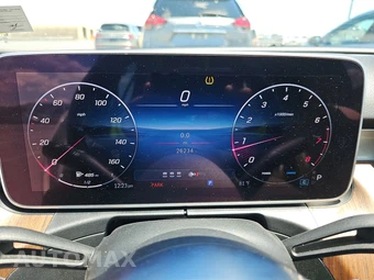 2025 Mercedes-Benz C 300 4MATIC - miniatura 18