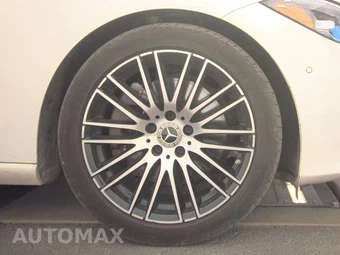 2025 Mercedes-Benz C 300 4MATIC – miniatura 10