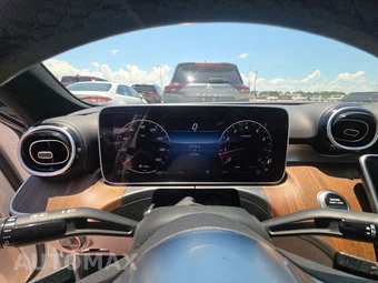 2025 Mercedes-Benz C 300 4MATIC – miniatura 18