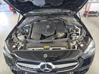 2025 Mercedes-Benz C 300 4MATIC - miniatura 15