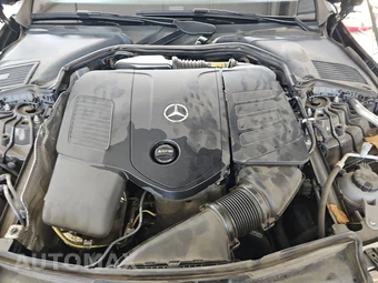 2025 Mercedes-Benz C 300 4MATIC - miniatura 16