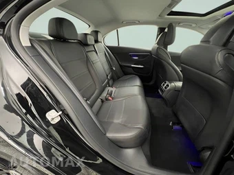 2025 Mercedes-Benz C 300 4MATIC - miniatura 32