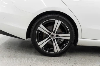 2025 Mercedes-Benz C 300 4MATIC - miniatura 35