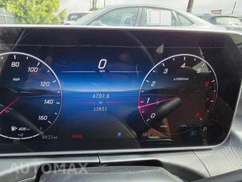 2025 Mercedes-Benz C 300 4MATIC – miniatura 13