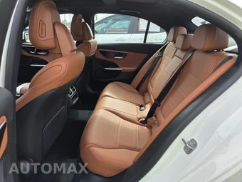 2025 Mercedes-Benz C 300 4MATIC – miniatura 14