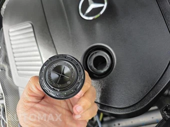 2025 Mercedes-Benz C 300 4MATIC – miniatura 3