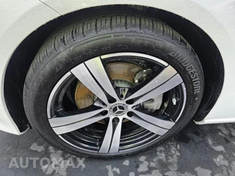 2025 Mercedes-Benz C 300 4MATIC – miniatura 6